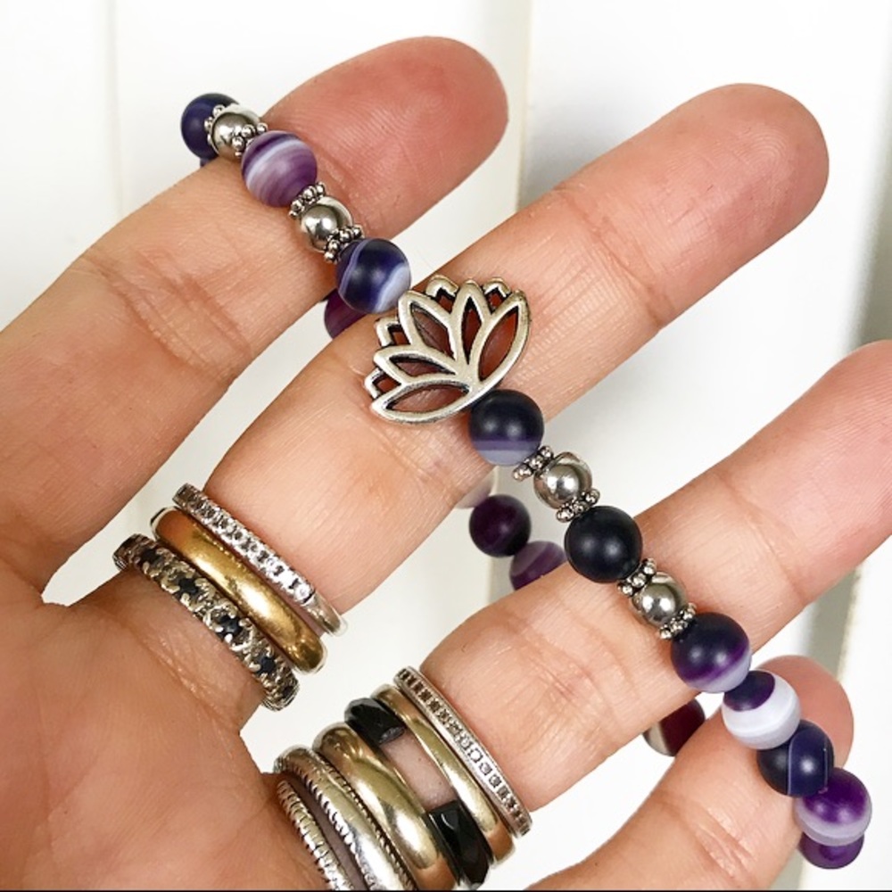 Purple agate silver plated lotus flower bracelet - Picture 4 of 8